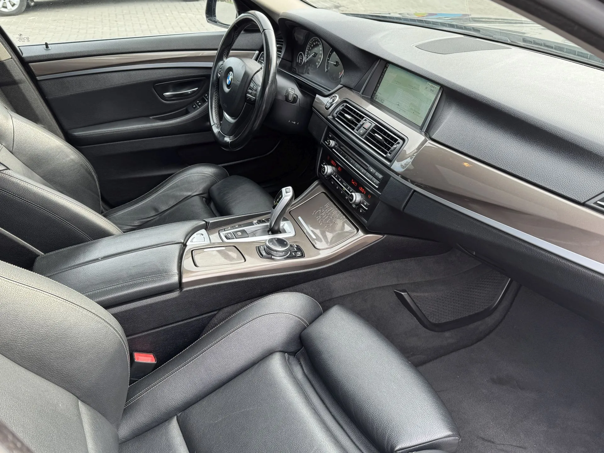 BMW Seria 5 F10/F11 2.0 - obrazek 8