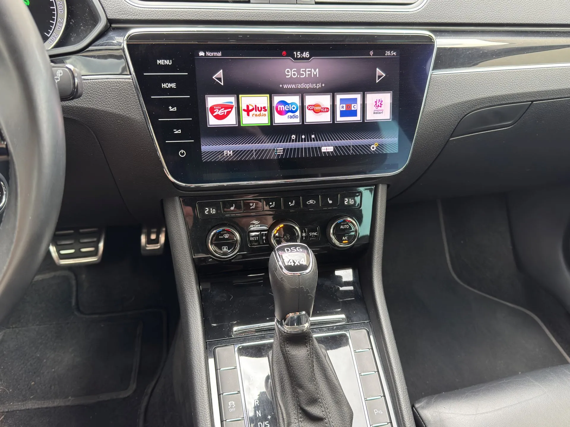 Skoda Superb 2.0 TDI SCR 4x4 L&K DSG - obrazek 27