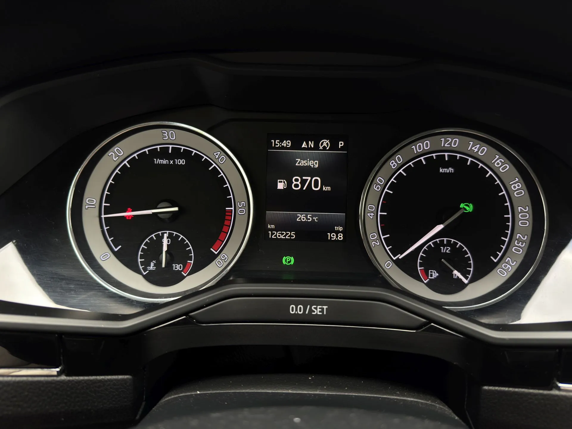 Skoda Superb 2.0 TDI SCR 4x4 L&K DSG - obrazek 35