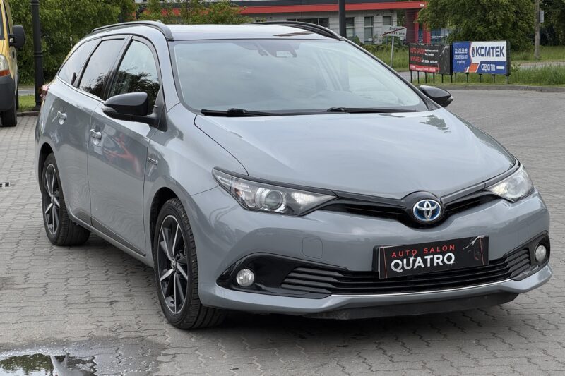 Toyota Auris Kombi