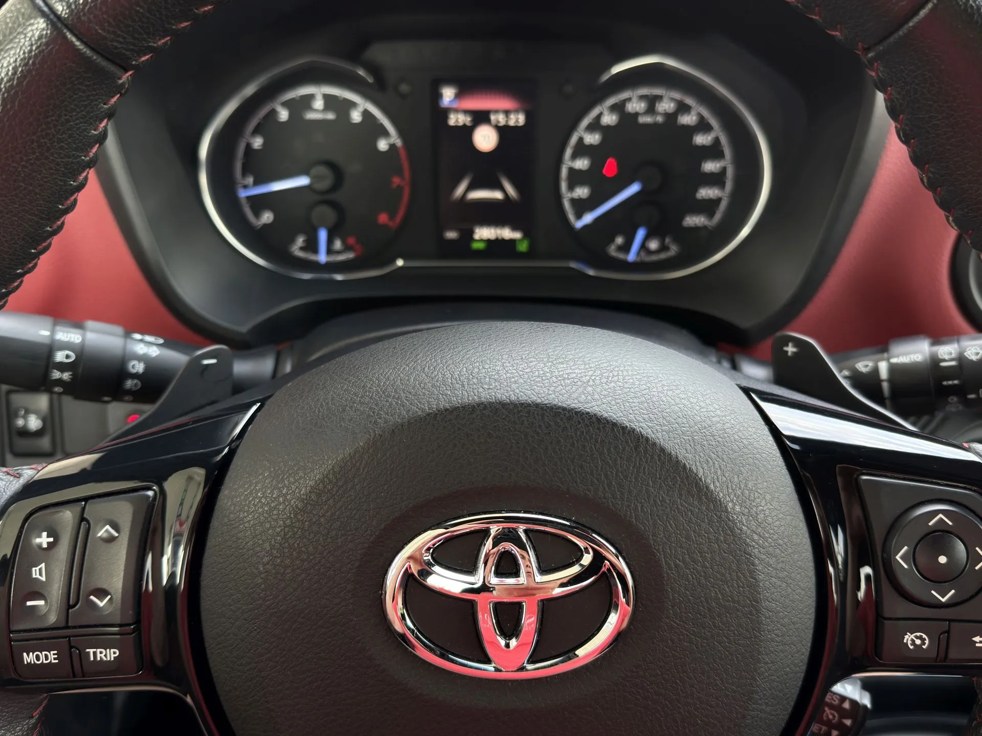 Toyota Yaris 1.5 Selection CVT - obrazek 23